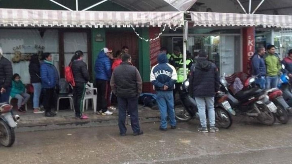 Orán: Un jubilado murió frente al Banco Nación