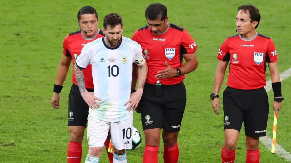 LA AFA presentó una queja formal ante la Conmebol por "irregularidades" en el arbitraje Argentina vs. Brasil