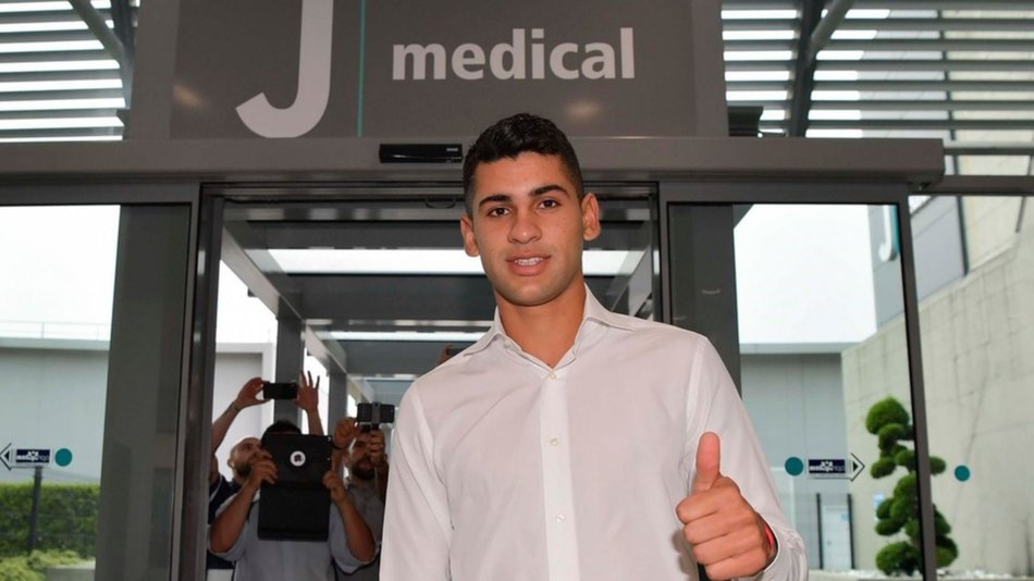 El argentino Cristian Romero será compañero de CR7 en Juventus