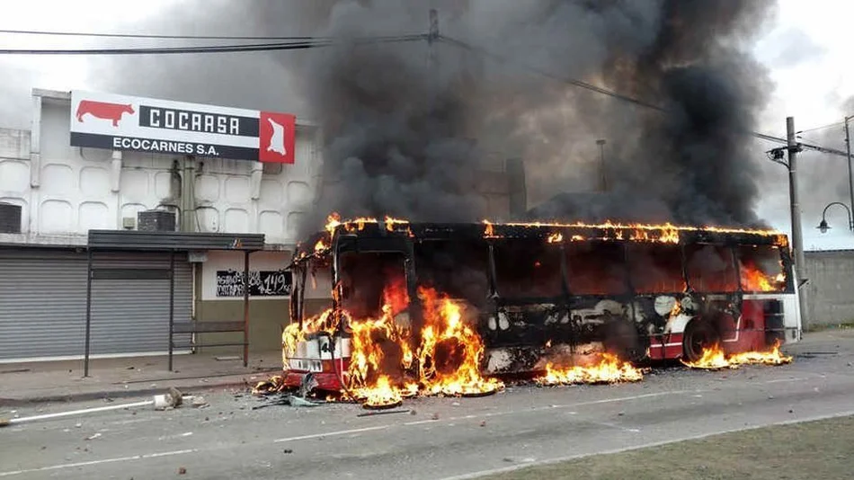 Trabajadores de un frigorífico denuncian ataque de una patota sindical: hay dos heridos de bala 