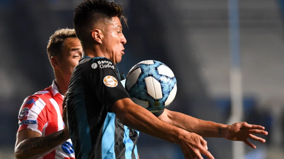 Racing hizo el gasto, pero falló en la definición 
