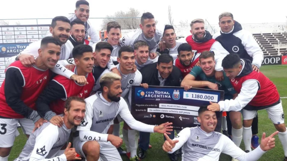 Real Pilar dio otro batacazo y eliminó al pirata