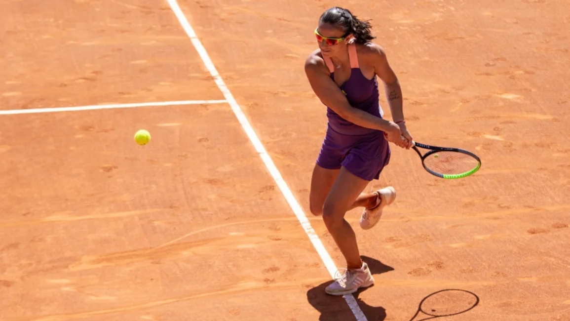 Paula Ormaechea, la primera tenista argentina en volver a jugar