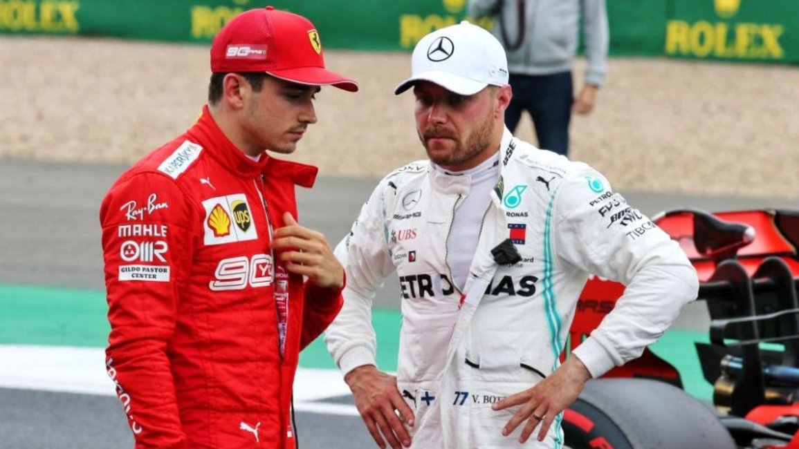 Leclerc y Bottas rompieron el protocolo