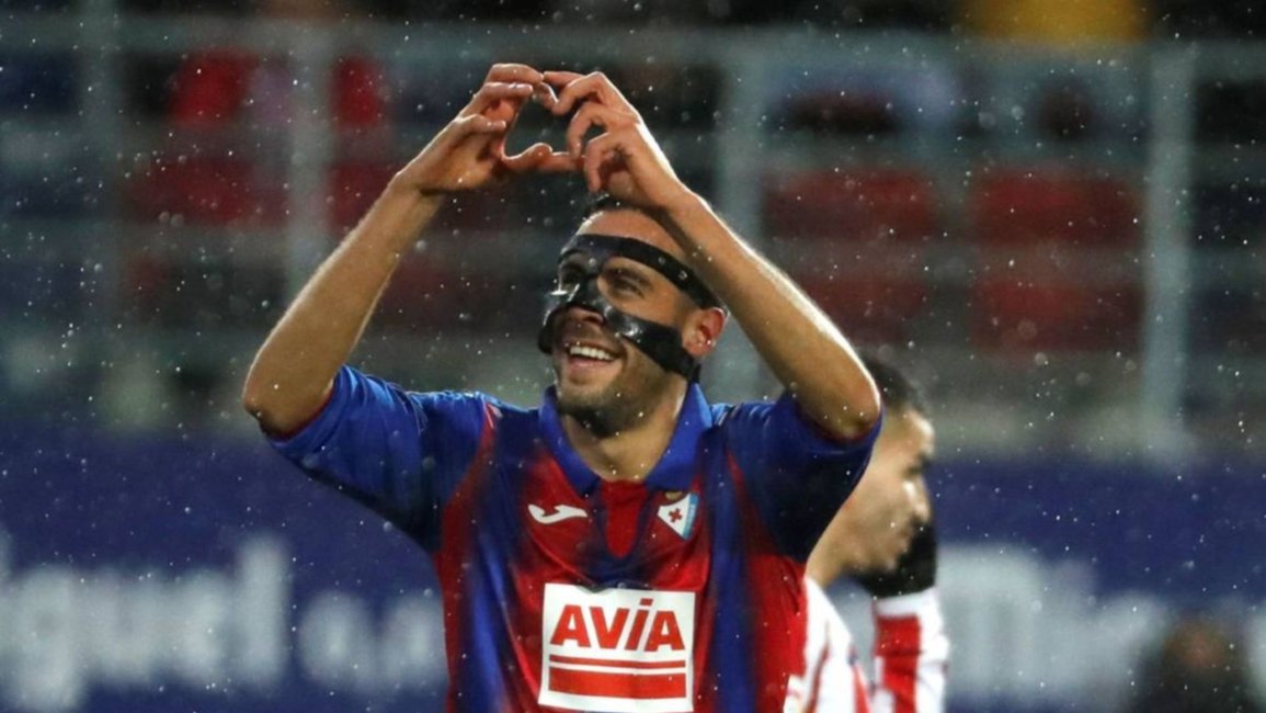 El Eibar del salteño Burgos, muy cerca de la salvación en España