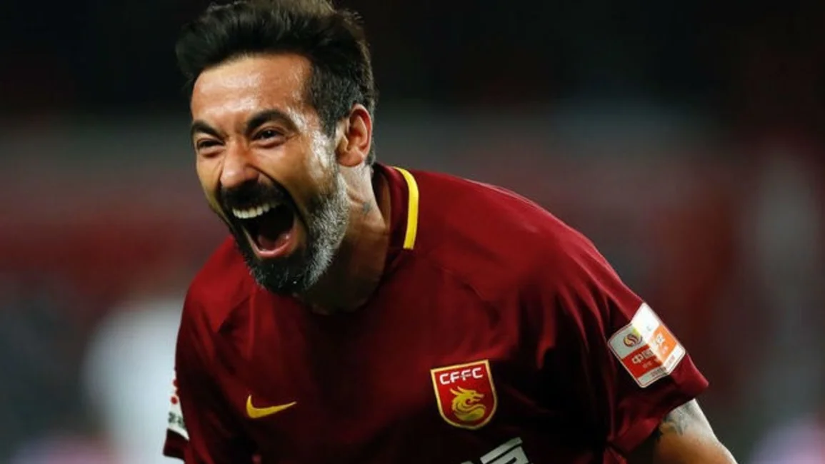 Rosario Central tiene la posibilidad de incorporar a Lavezzi 