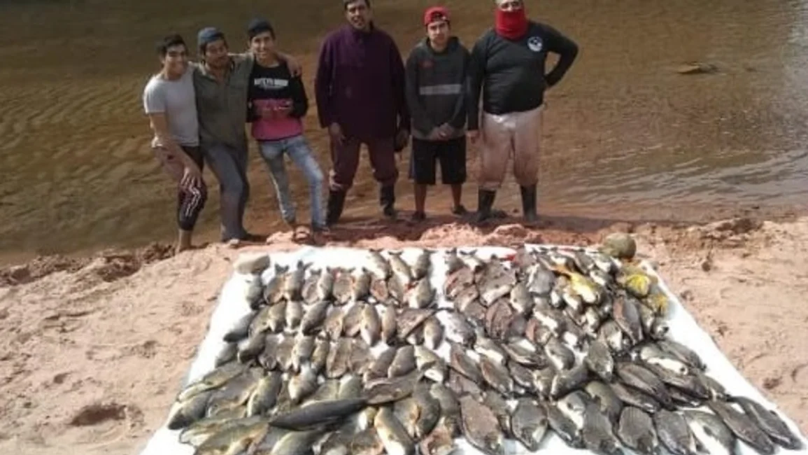 Una verdadera matanza de peces en Anta y Metán 