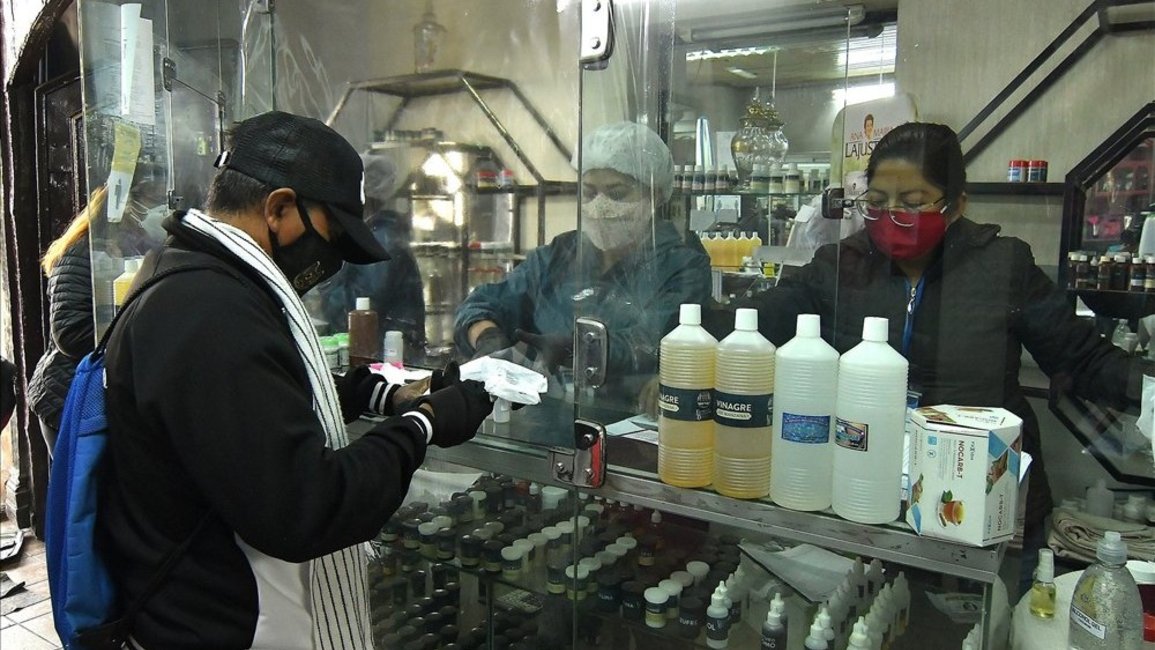 COVID-19: promueven la utilización  del dióxido de cloro y hay polémica