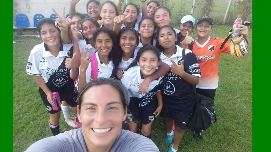 “El DT hombre trata a las chicas como hombres. Tienen planes que las terminan explotando”