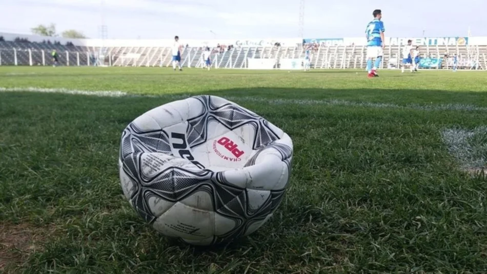 La vuelta del fútbol, cada vez más lejos