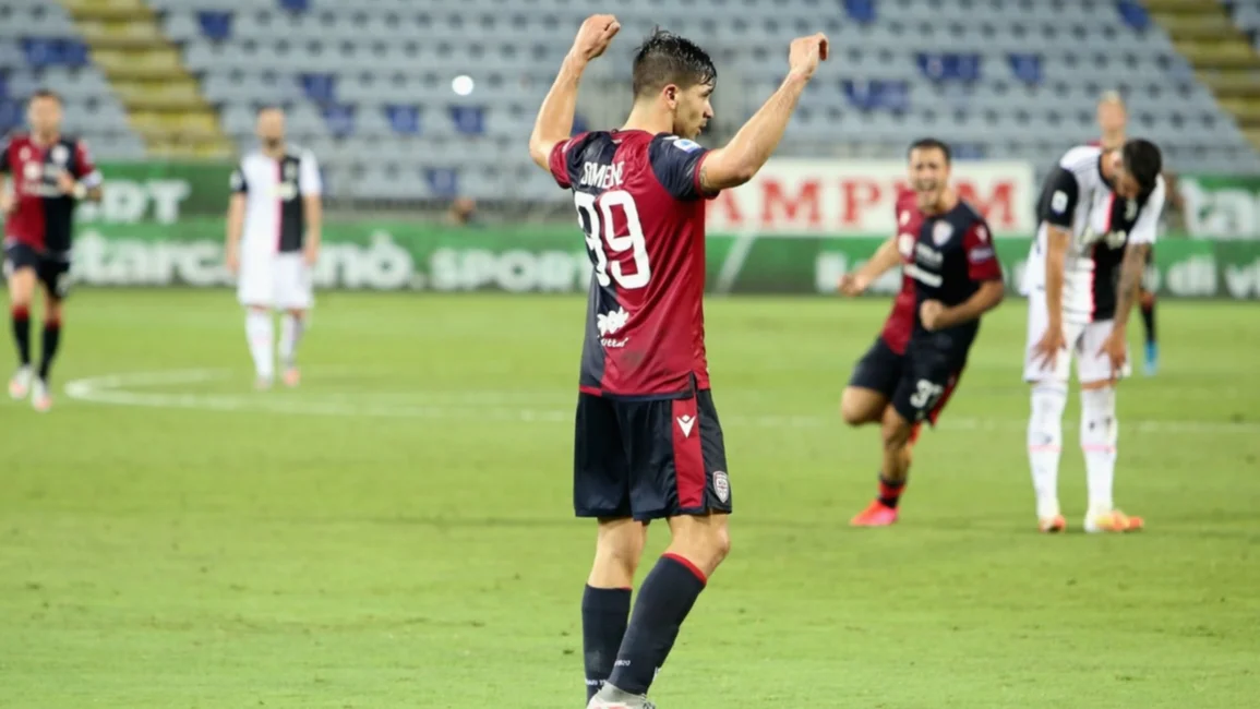 Cagliari, con gol de Gio Simeone, sorprendió al campeón Juventus