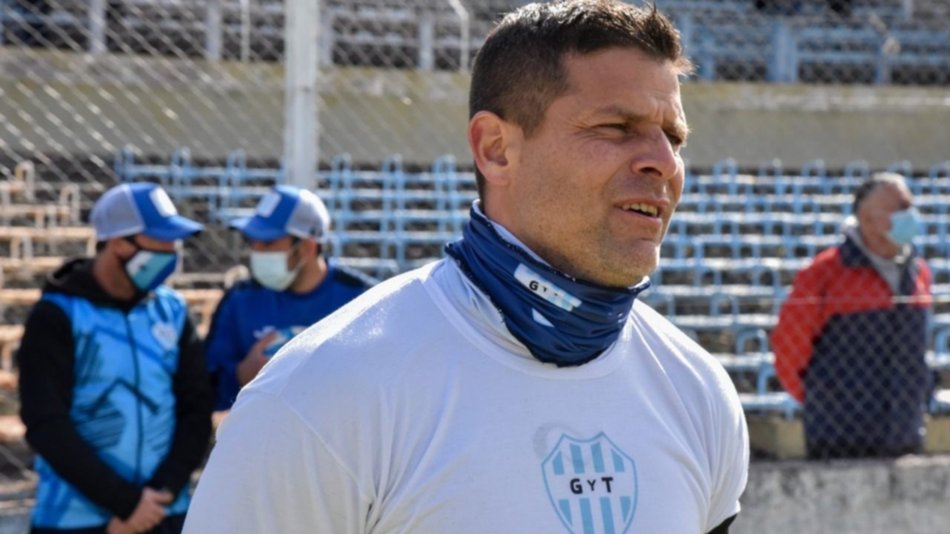 Sergio Maza dejó de ser el DT de Gimnasia y Tiro