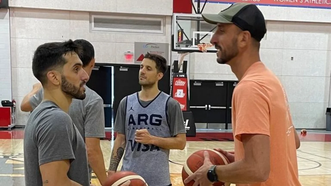 Ginóbili visitó al seleccionado de básquet en Las Vegas