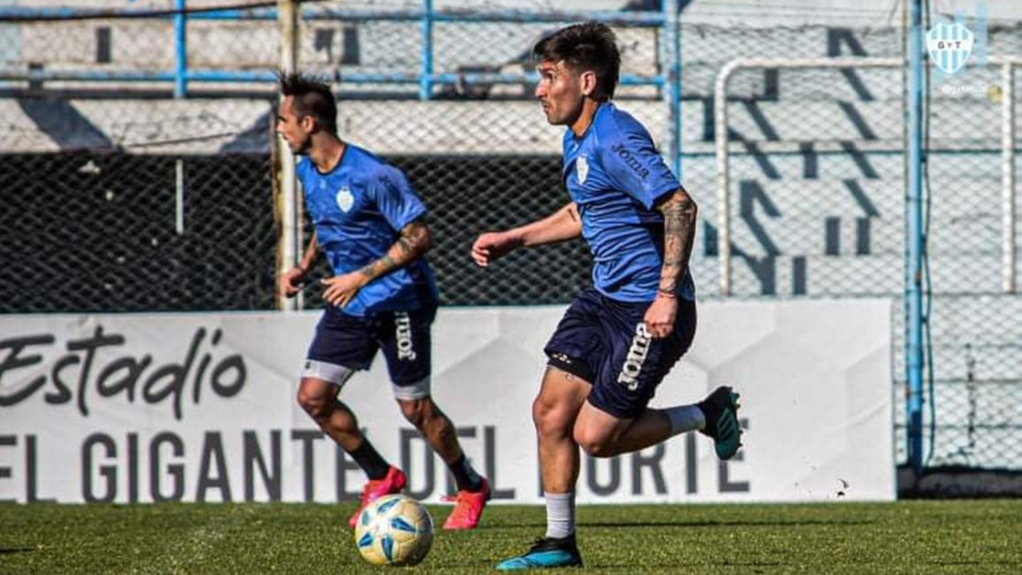 Forestello comenzó a definir el once albo