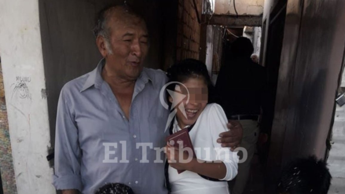 Inédito caso: una joven veinteañera  pide que liberen a su esposo de 70 