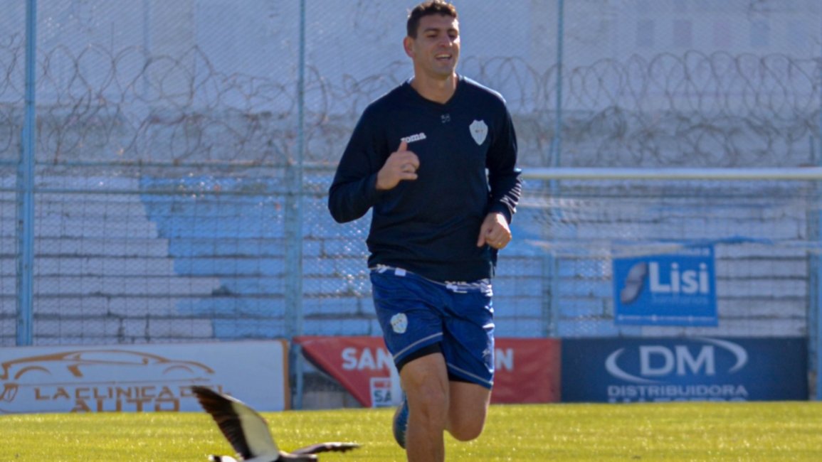 Milán, Cardozo y Bordón llegarían al clásico con Central Norte