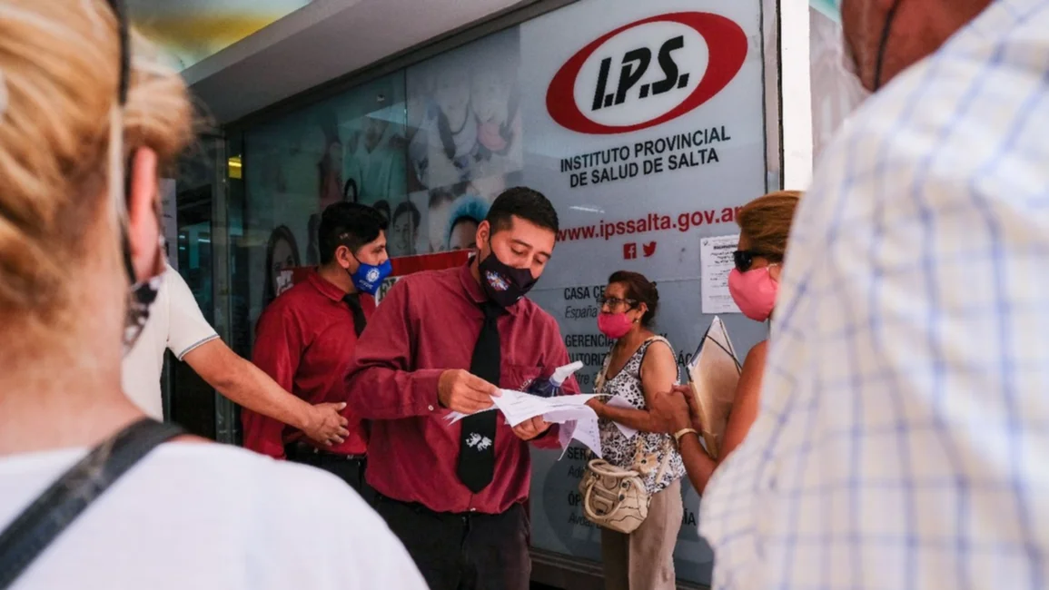 Para afiliarse al IPS, hay que pagar hasta $13.620 mensuales por persona