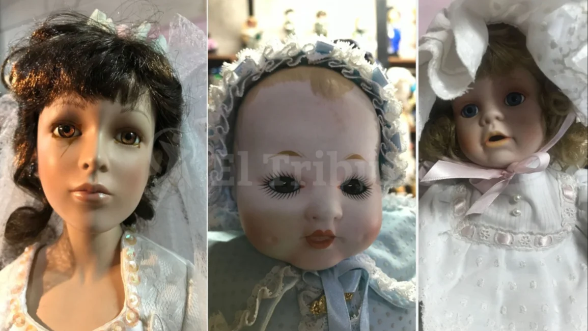 Se abrió una exposición de muñecas con una historia de no creer