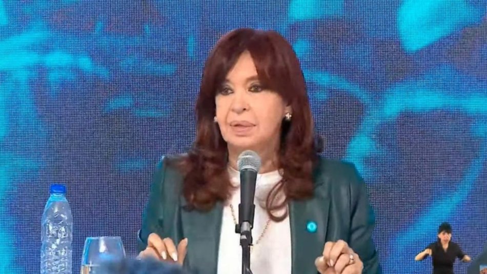 Fuerte apoyo de Cristina a Massa: "La verdad es que siempre vas para adelante"