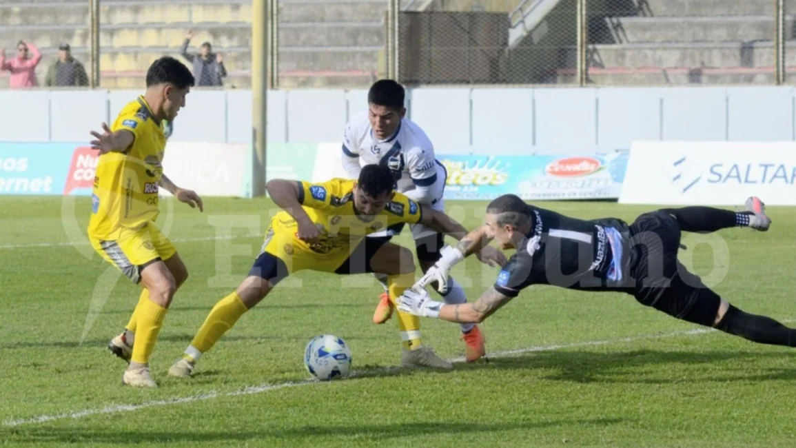 De local y con técnico nuevo, Juventud no salió del empate ante el último de la tabla