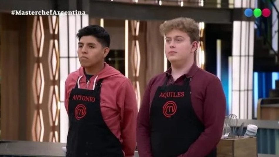 Antonio volvió a salvarse de la eliminación en Masterchef y busca un lugar en la gran final
