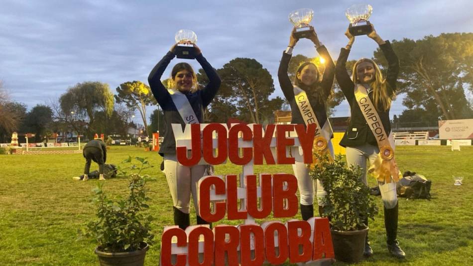 Títulos salteños en un histórico torneo de saltos hípicos