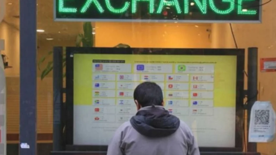 Primera reacción del mercado ante el acuerdo con el FMI: baja el blue y suben los bonos