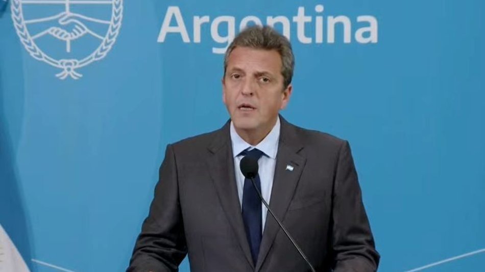 Sergio Massa: "Argentina no usará un solo dólar de su reserva para pagar al FMI"