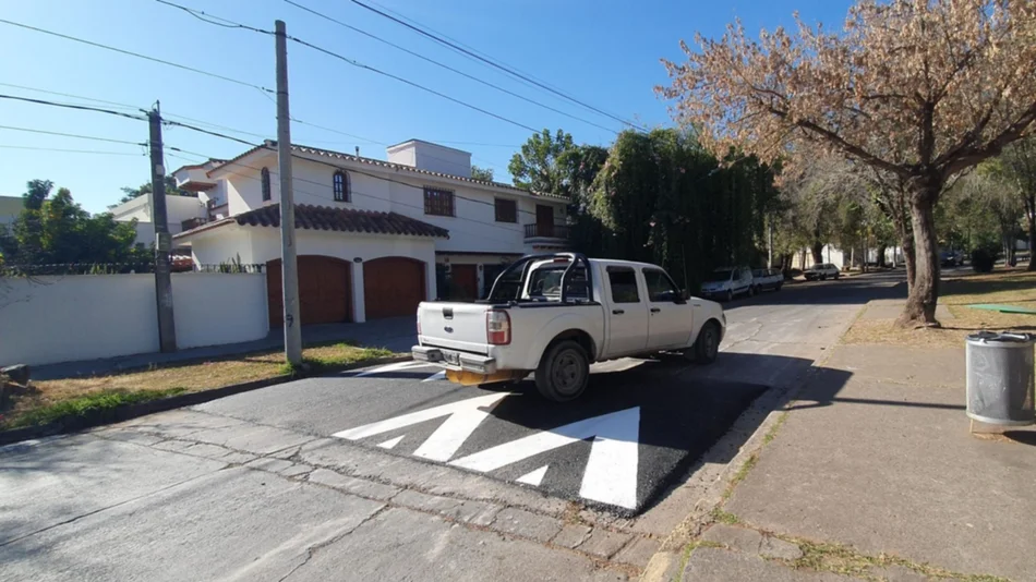 Seguridad Vial: Habrá cuatro nuevos lomos de burros en Tres Cerritos 