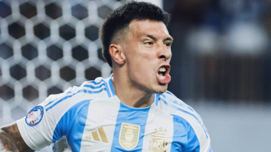VIDEO. Con este gol de Lisandro Martínez, Argentina abrió el marcador ante Ecuador