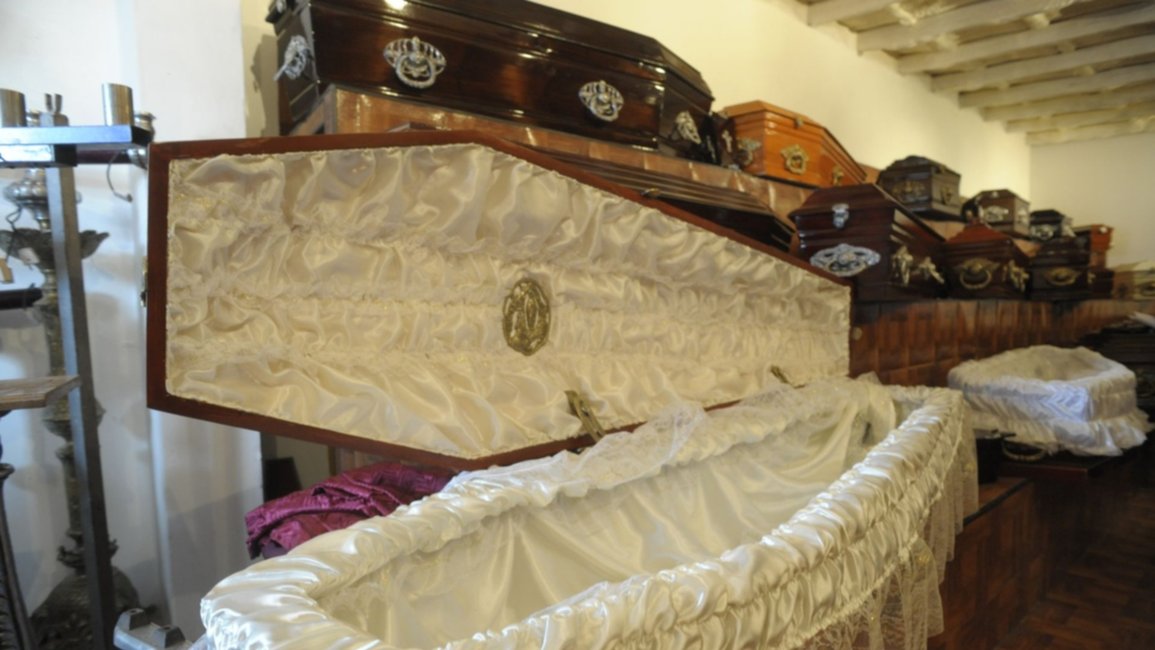 El costo del último adiós: cuánto sale un servicio fúnebre en Salta