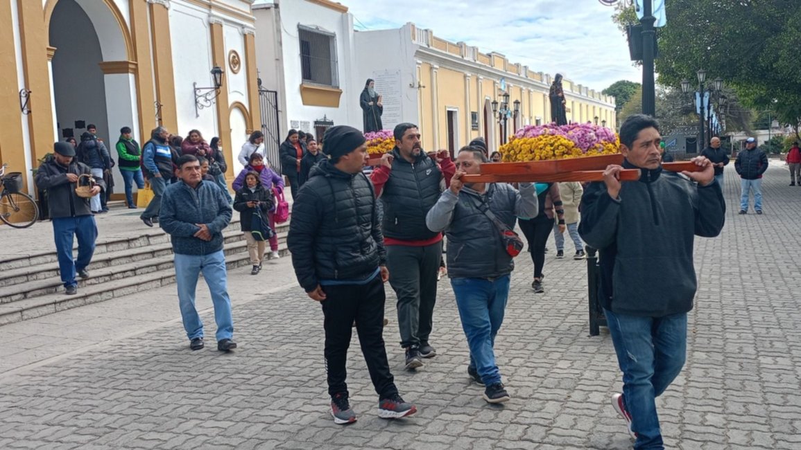 Empleados municipales tuvieron su fiesta patronal con procesión