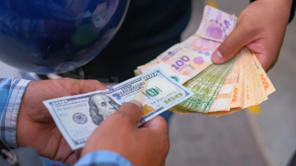 Dólar blue en Salta: la divisa arrancó la semana con una fuerte baja