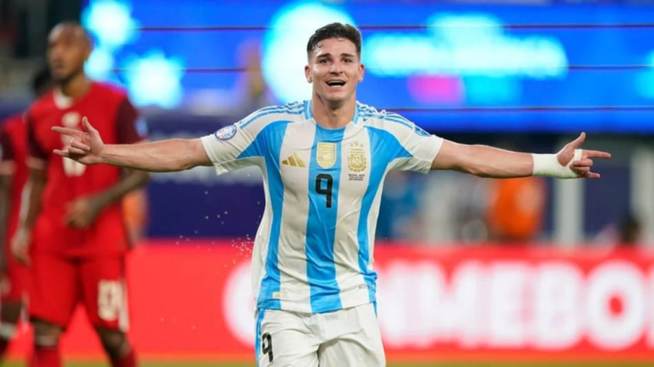 Luego de ser campeón de América, Julián Álvarez pasaría al Atlético de Madrid