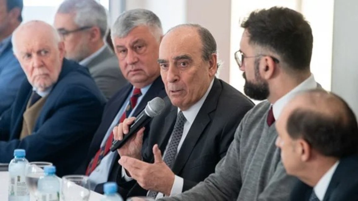 Francos recibió a diputados dialoguistas para analizar la agenda parlamentaria futura, con la mira en la reforma electoral