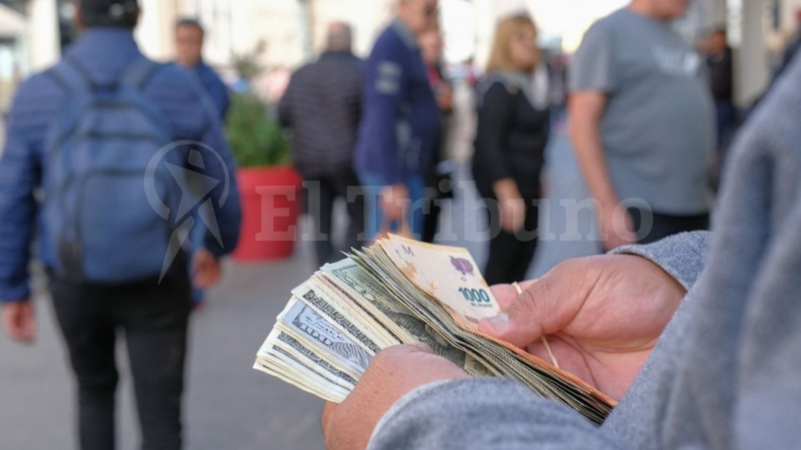 Dólar blue en Salta: la semana arrancó en alza este lunes 22 de julio