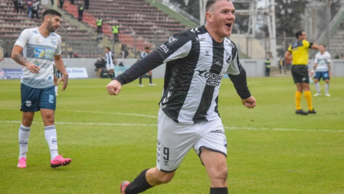 Central Norte espera por el goleador Germán Lesman