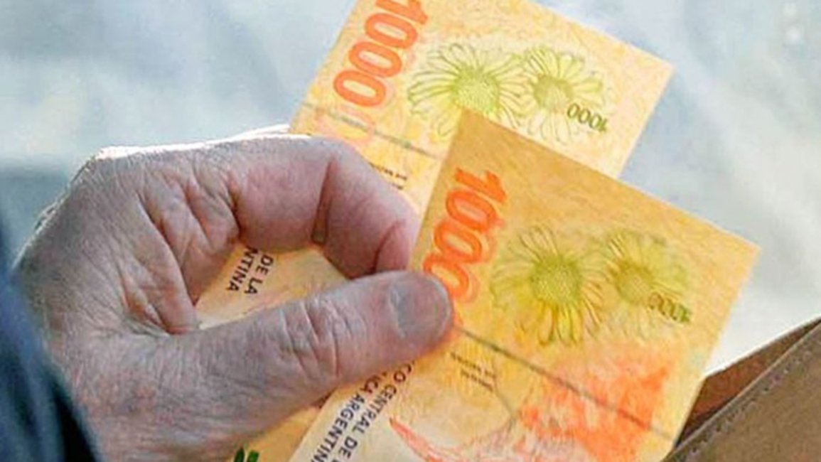 El Gobierno aumentó 15% el salario mínimo