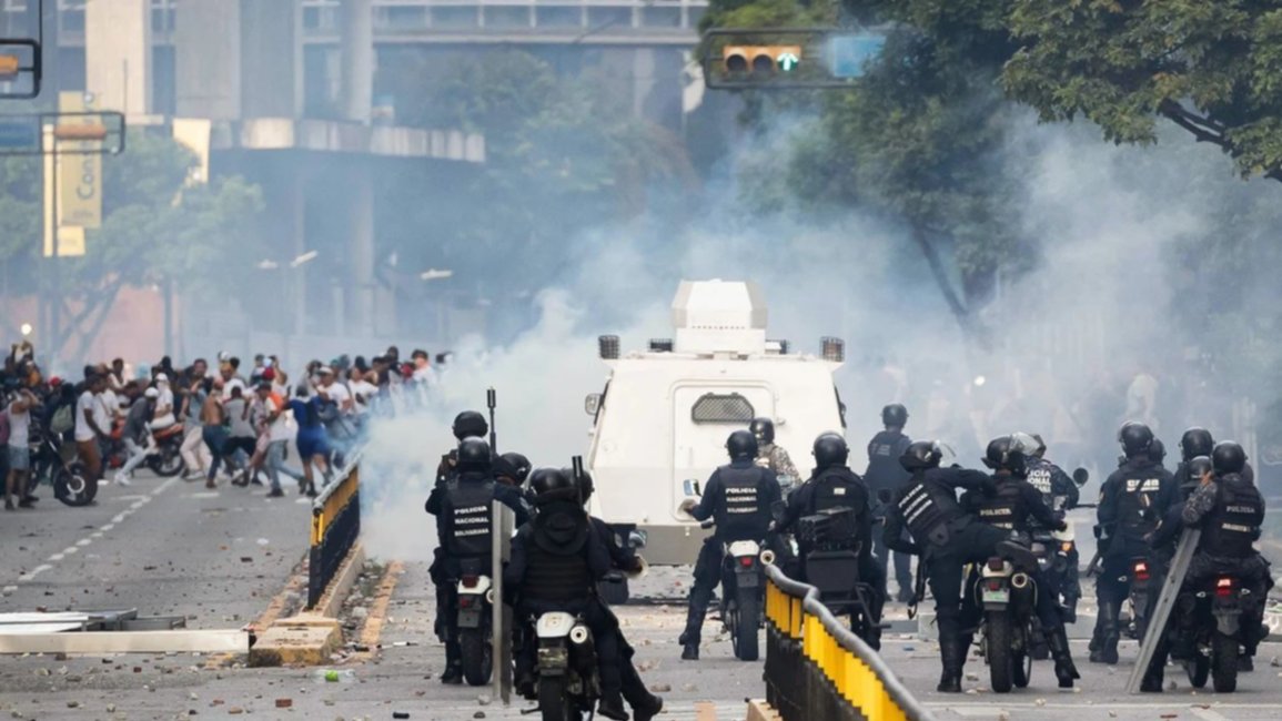 Paralelismo entre la situación en Venezuela y la Primavera Arabe: “El pueblo quiere derrocar al régimen”