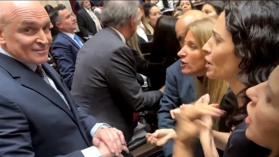 VIDEO. "Cagón, psicópata...": así fue la discusión entre diputados kirchneristas y José Espert