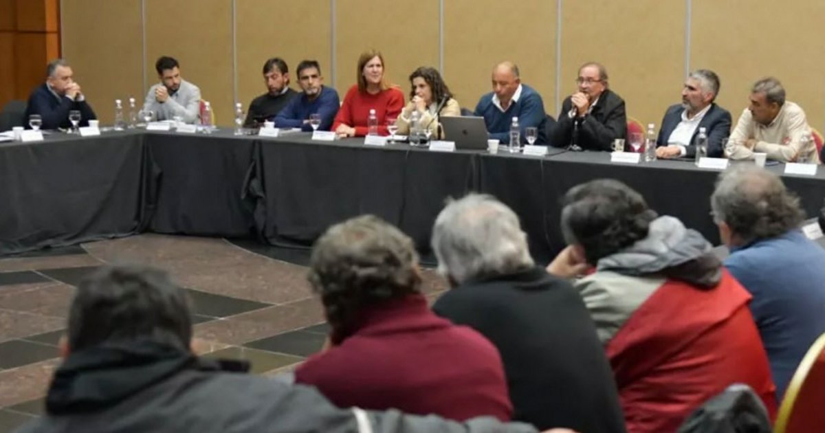 Paritaria: la Provincia presenta hoy su propuesta