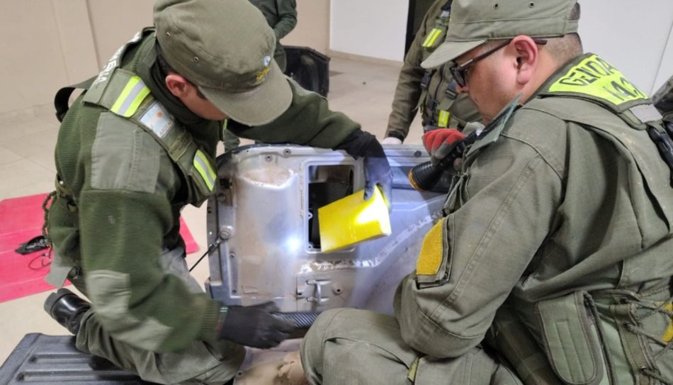 Detienen en Tucumán a cuatro cafayateños con más de 100 kilos de cocaína- Detienen en Tucumán a cuatro cafayateños con más de 100 kilos de cocaína