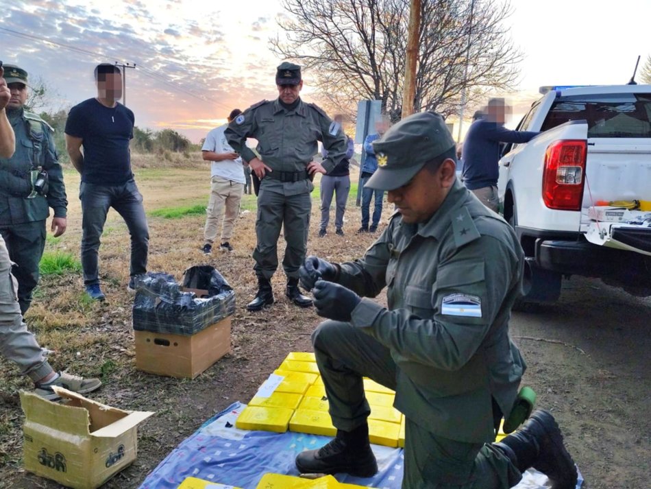 Cayó en Chaco un camión narco que salió de Salta: llevaba 172 kilos de cocaína ocultos