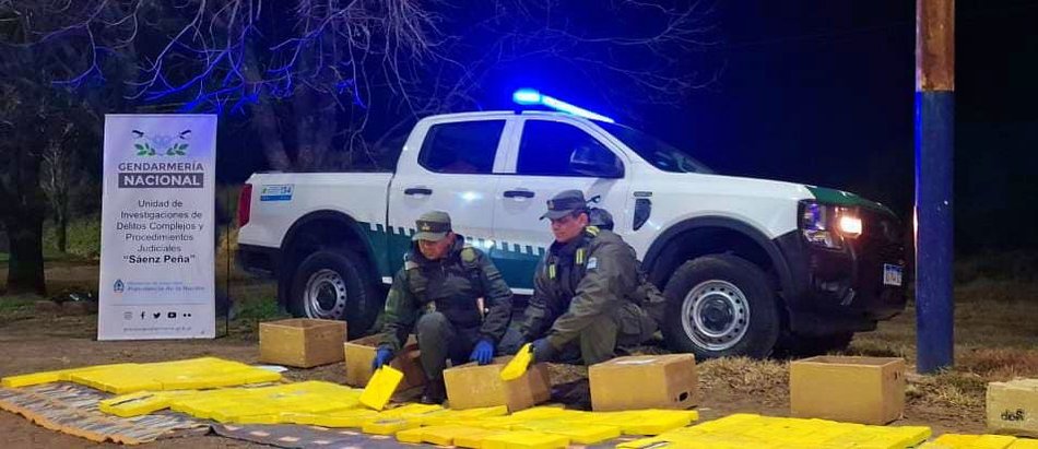 Cayó en Chaco un camión narco que salió de Salta: llevaba 172 kilos de cocaína ocultos- Cayó en Chaco un camión narco que salió de Salta: llevaba 172 kilos de cocaína ocultos