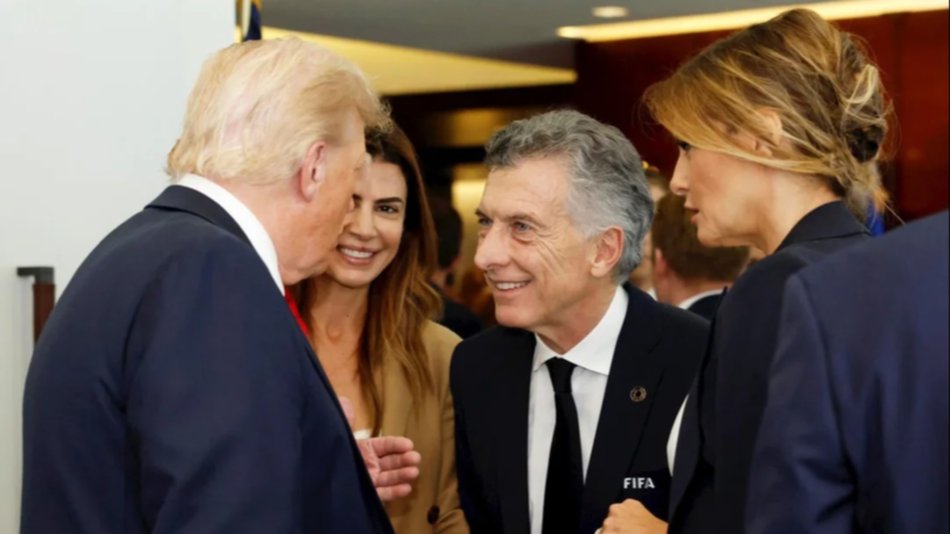 Macri compartió un reencuentro con Donald y Melania Trump en la final del Mundial de Clubes en Nueva Jersey