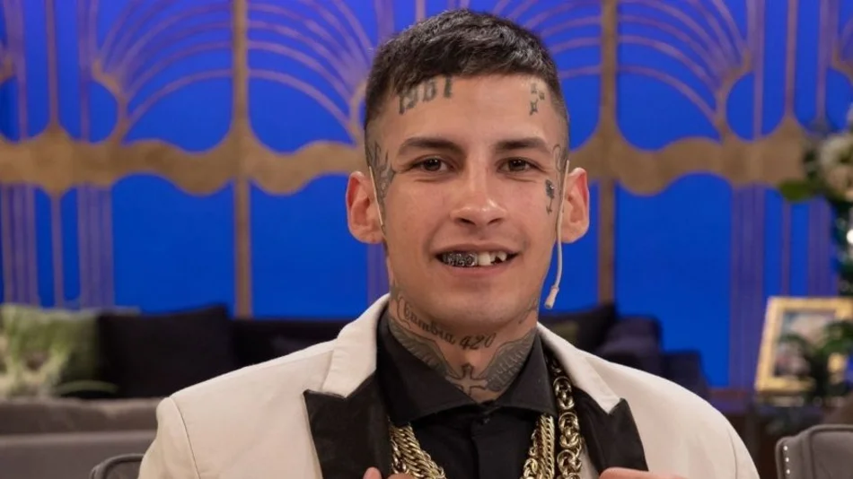 A lo Charly García, L-Gante saltó desde un balcón para tirarse a una pileta