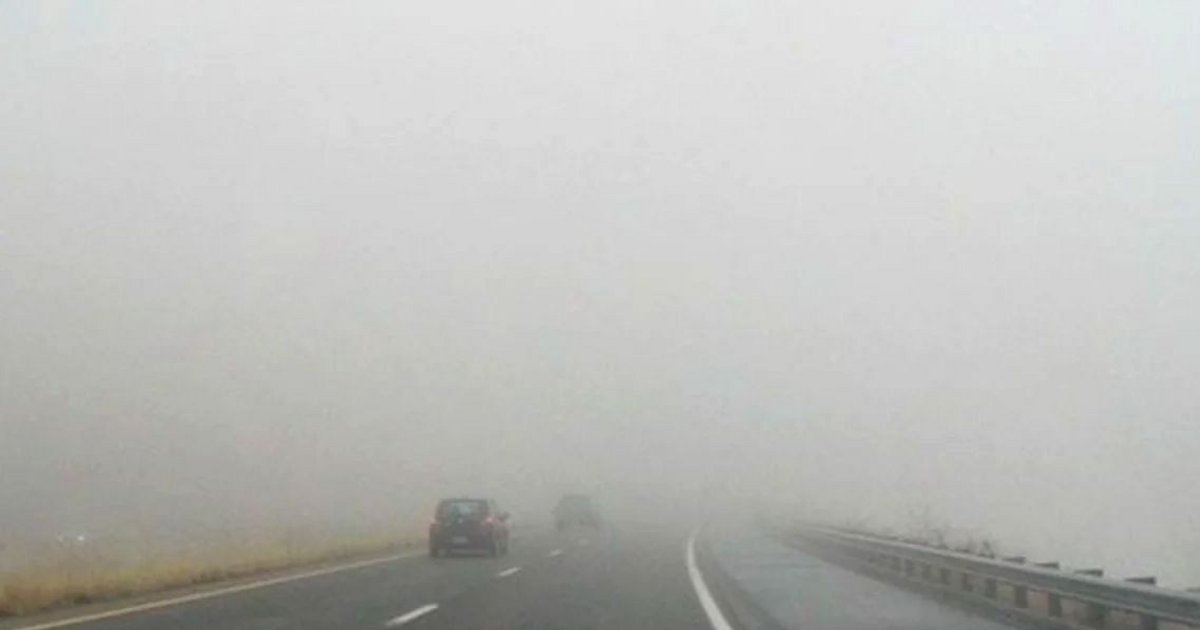 Una densa niebla cubrió esta mañana los accesos a la ciudad de Salta