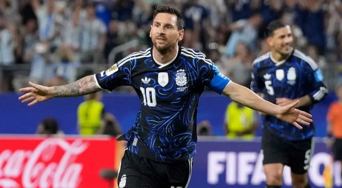 Argentina pidió jugar con la emblemática camiseta azul ante Inglaterra
