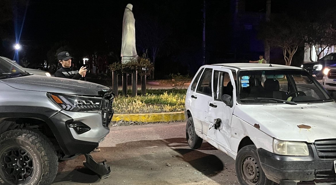 Metán: una mujer herida en un choque en una rotonda