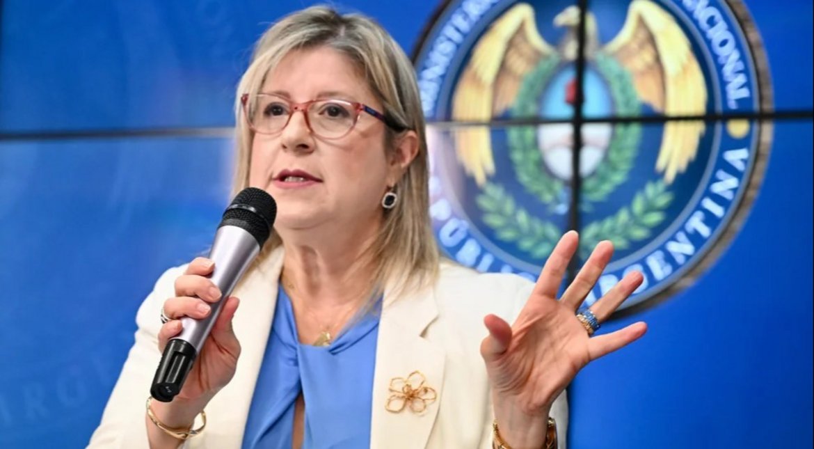 Avalan la prohibición de banderas sobre Malvinas para el partido entre Argentina e Inglaterra